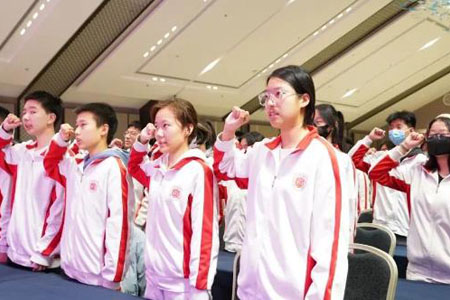 东方红学校