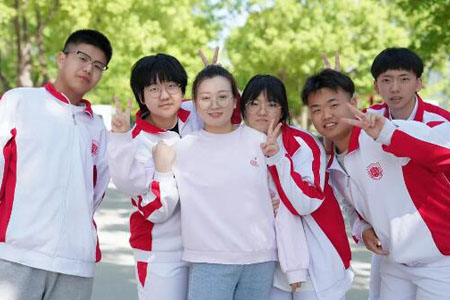 北京东方红学校高中寄宿.jpg